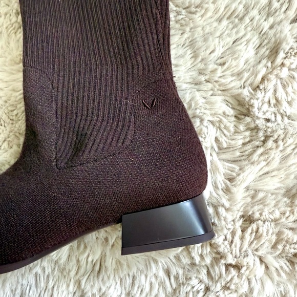 Chic Black Over-the-Knee Heeled Boots - Picture 10 of 16